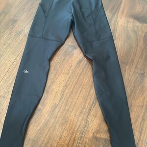 Alo Black Leggings